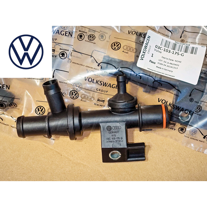 Клапан вентиляции картерных газов системы рециркуляции  VAG 03C 103 175 G