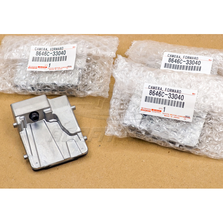 Камера переднего распознавания знаков и разметки Toyota / Lexus 8646C-33040